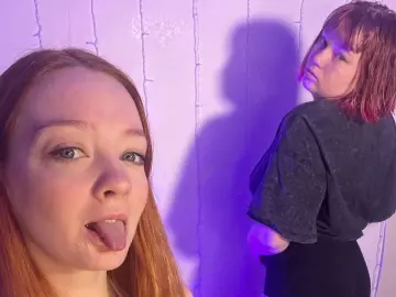 Radiantstwo  live sex cam