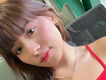 Sara_Evans  live sex cam