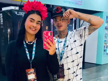 Miaawhithe  live sex cam