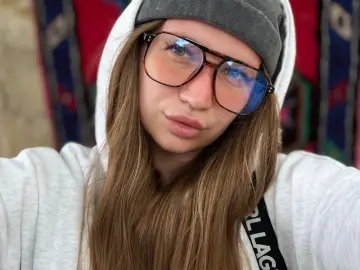 Marinet  live sex cam