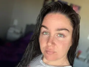 VonKaleidoscope95  live sex cam