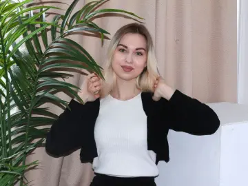 NicoleBenson  live sex cam