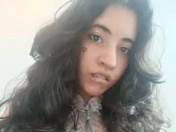 KrissChang1  live sex cam