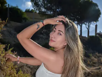ChelsyPetersX  live sex cam