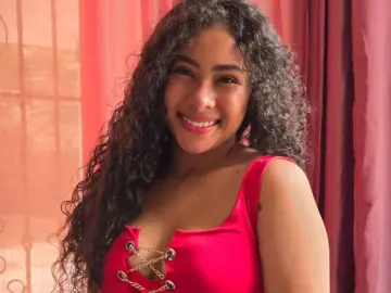 Luciatoloza1  live sex cam