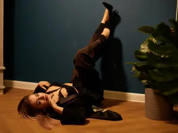 EvaRoger  live sex cam