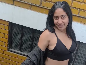 Astrid_Hot  live sex cam