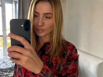SunnyAnna  live sex cam