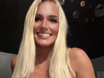 PageWest  live sex cam