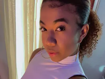 SarahVelvetx  live sex cam