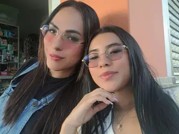 Partycrazyone  live sex cam