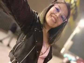 ValeryMoonsX  live sex cam