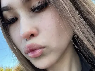 VanillaWhiskeyX  live sex cam
