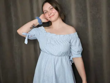 RunaLuna  live sex cam