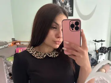 Polykrovka88255  live sex cam