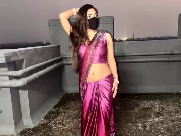 YoursPriya  live sex cam