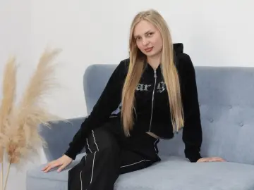 NancyTuun  live sex cam