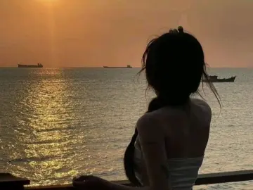 LittleJ_9x  live sex cam