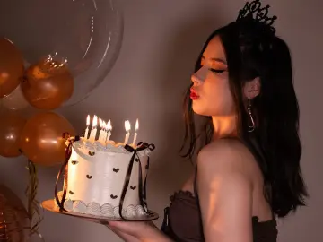 AngelaWard  live sex cam