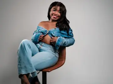 KarlyMooss  live sex cam