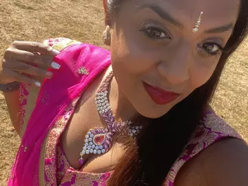 ShivaniJohal  live sex cam