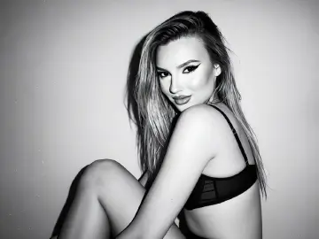 AnyaSin  live sex cam