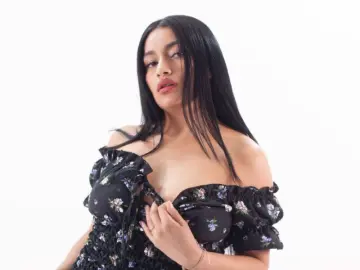 AnnaStuart  live sex cam