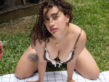 EmmaHarper  live sex cam