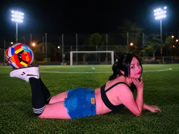 BrendaHunk  live sex cam