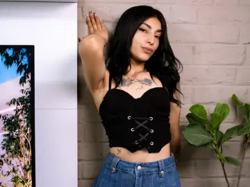 BrunnetAlba  live sex cam