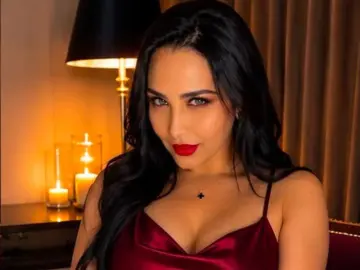 EvangelineWalker  live sex cam