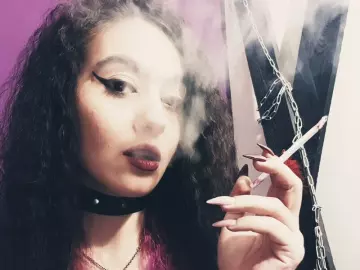 MadeleineLynn  live sex cam