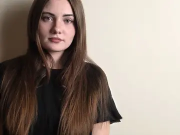 AlfrediaRoubekas  live sex cam