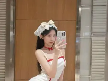 LilyYuan  live sex cam