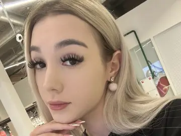 MollieClasby  live sex cam