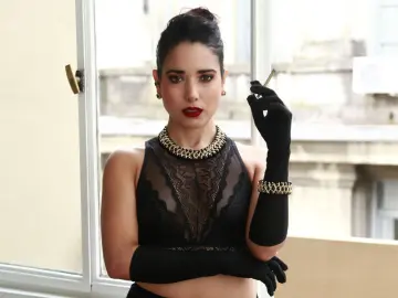 JulietteBloom  live sex cam