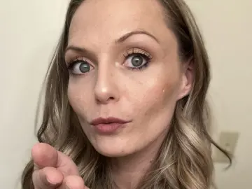KiraFrost  live sex cam