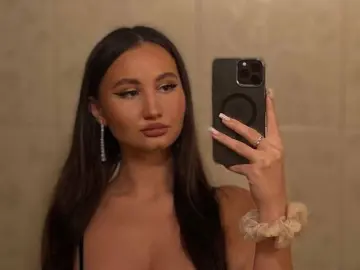 AriaWaverly  live sex cam
