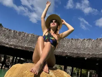 ClarettaPittmann  live sex cam