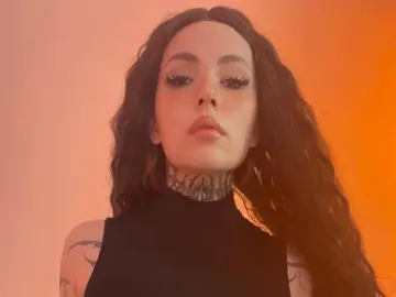 RavenWinx  live sex cam