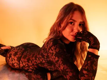 GiaSaint  live sex cam