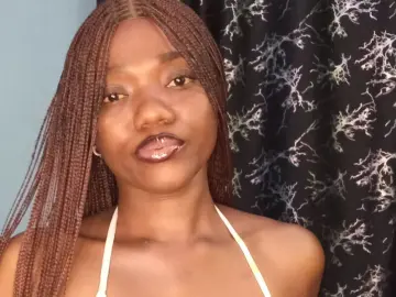 LunaVerona  live sex cam