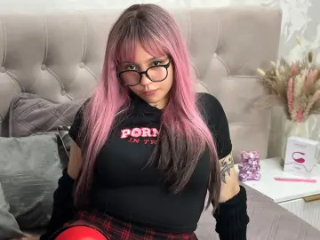 MilanaWonders  live sex cam