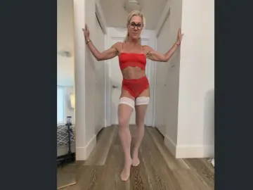 SarahLiberti  live sex cam