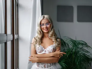 StephanieMoore  live sex cam