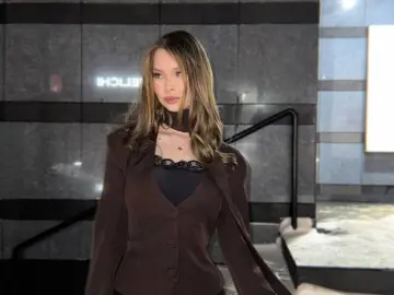 IsabellaGoris  live sex cam