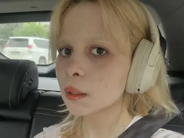 JillianOng  live sex cam