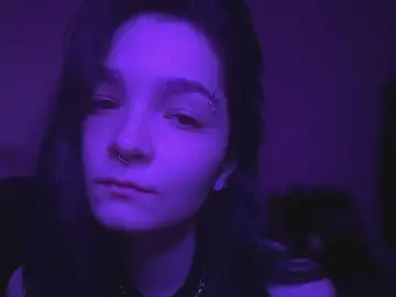 LindaStivenson  live sex cam