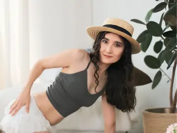 AlexRiotta  live sex cam