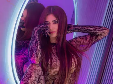 AndreaKalo  live sex cam